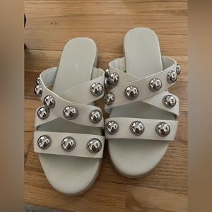 Size 39 Marc Fisher Sandals